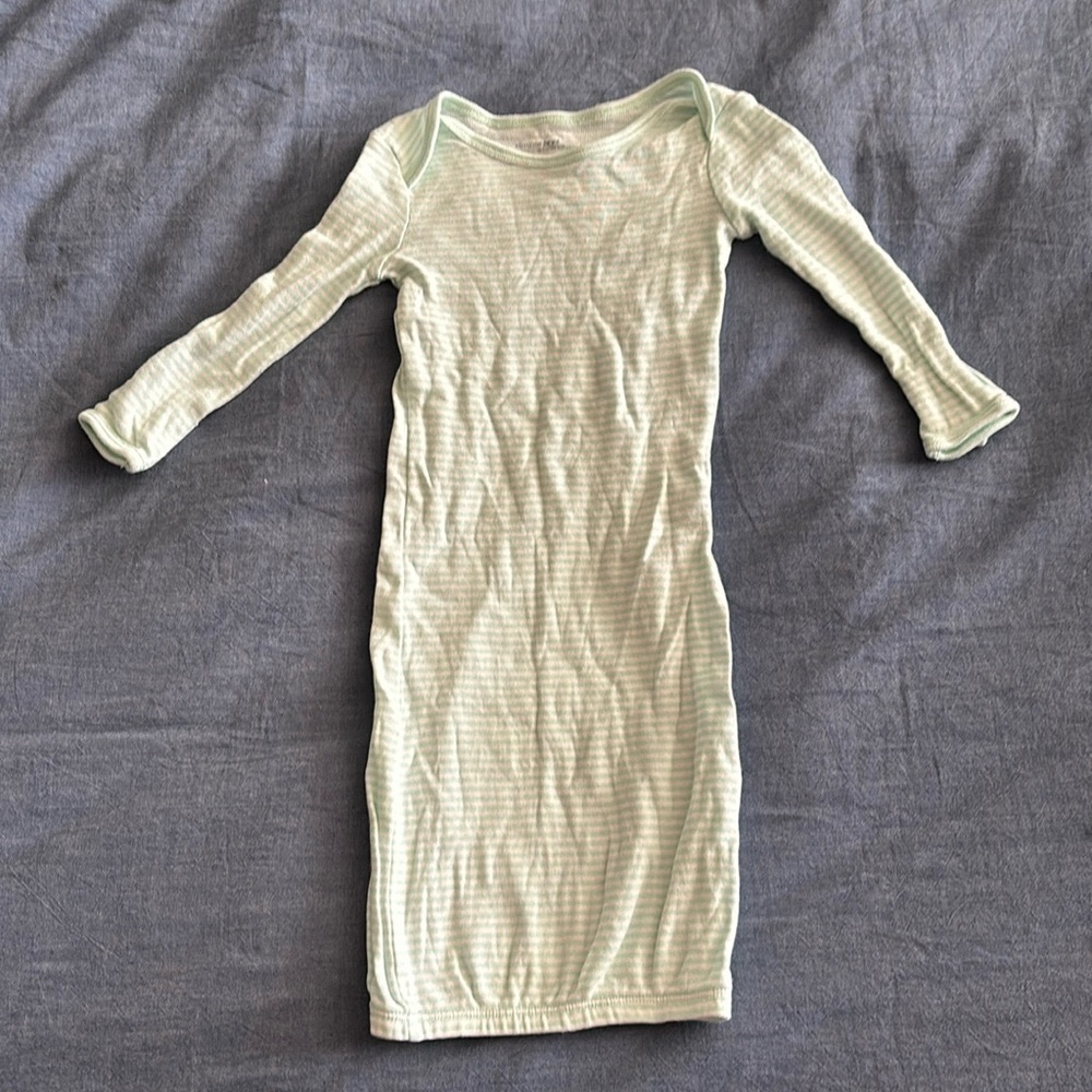 Simple Joys by Carter's Sleeper Gown with Mitten Cuffs, 0-3 Months